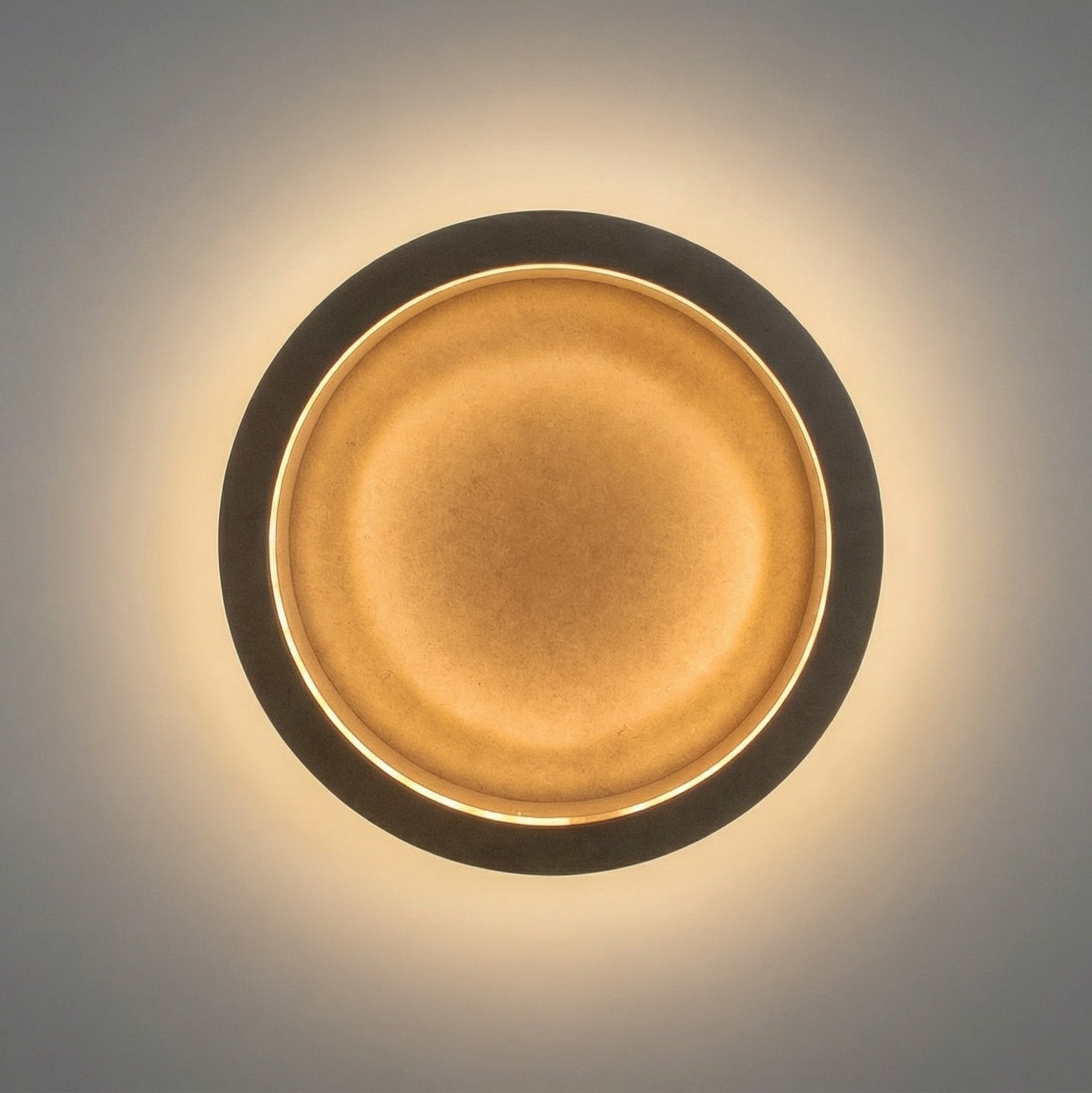 Round Wood Art Board with Dual LED Backlight